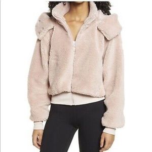 NWT Alo Yoga Foxy Sherpa Jacket